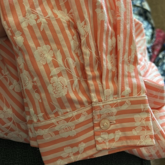 Peach Floral Shirt - Picture 9 of 9